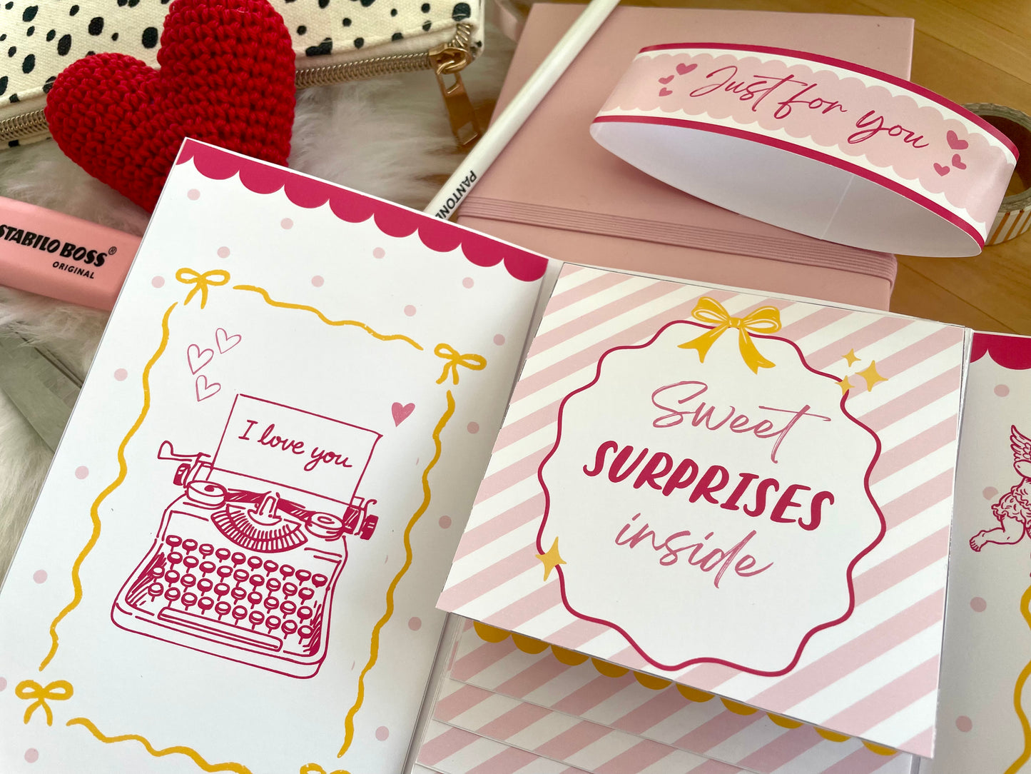 Printable Waterfall Card – Valentine's Day Gift Card Holder (Holds 4 Gift Cards)