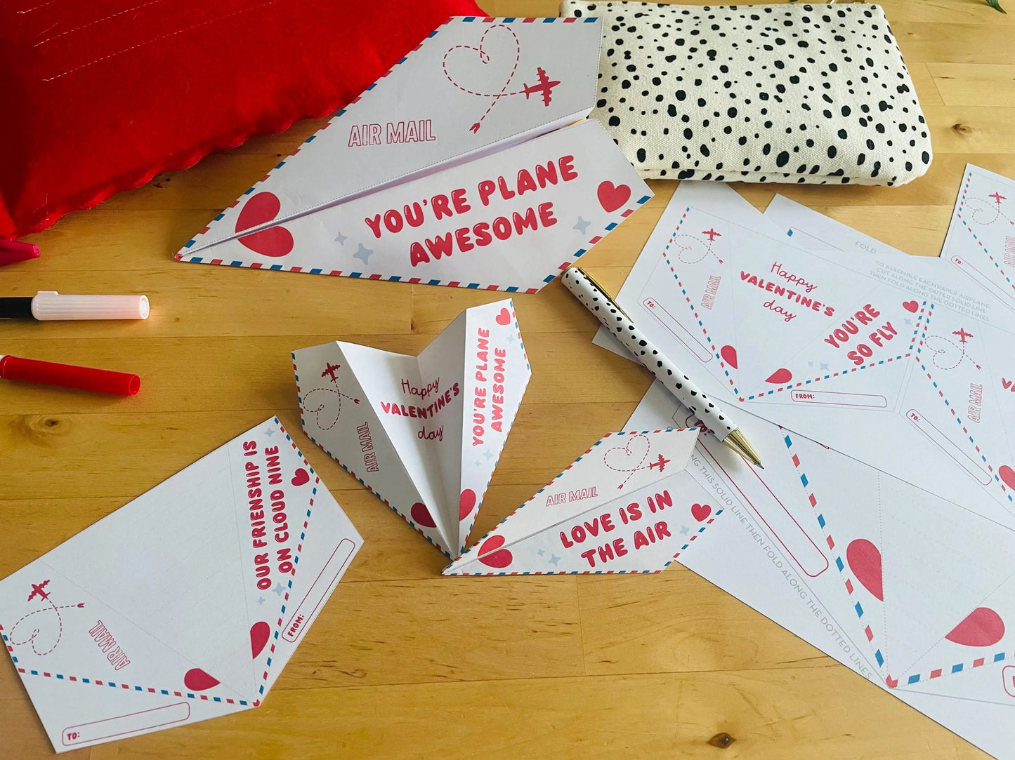 Paper Airplane Valentine Printable Card (4 designs in 2 sizes)